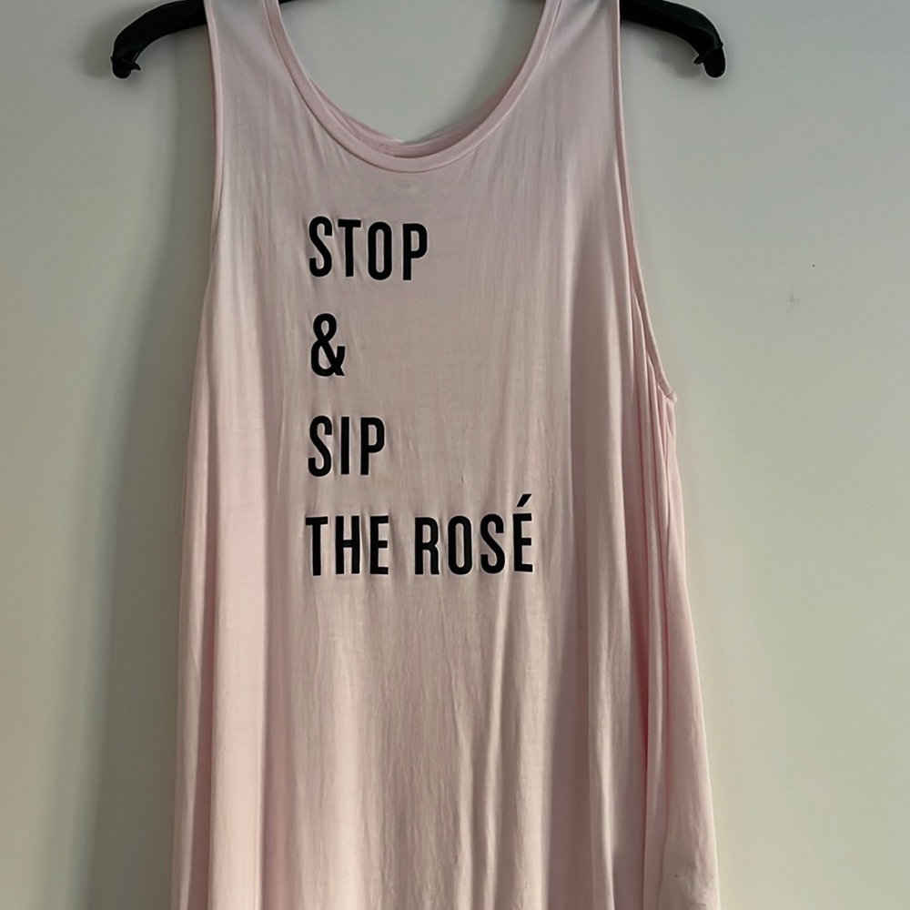 Graphic tank